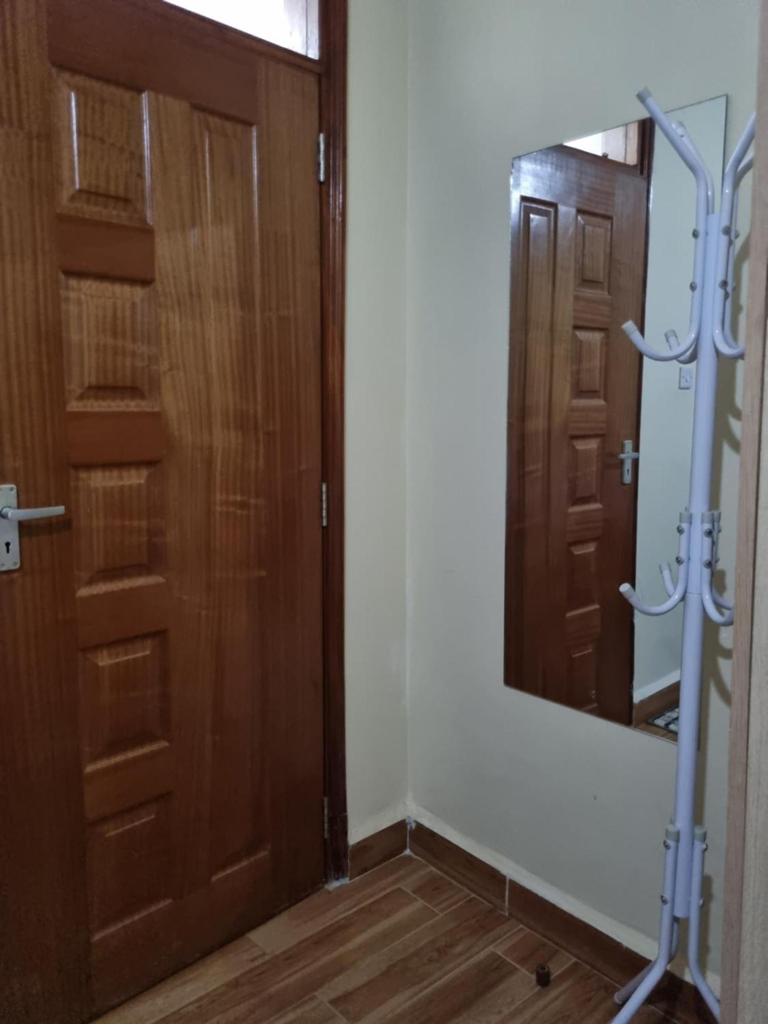 Rossyln Close To Un, Village Market And Two Rivers Mall