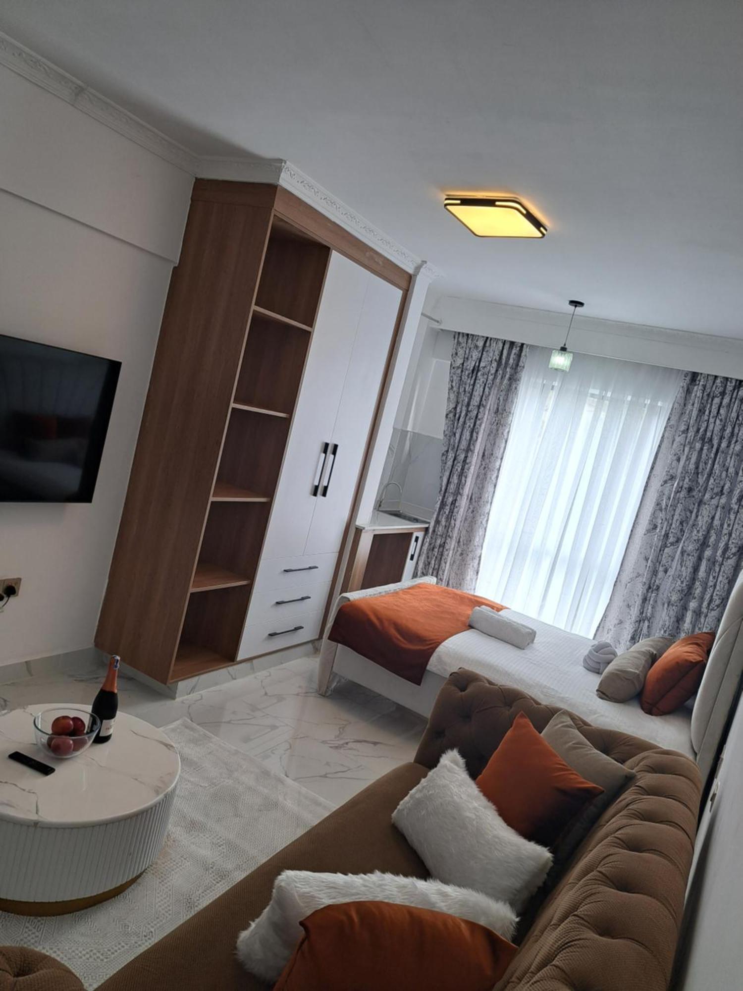 Smart With Gym And Netflix Nairobi