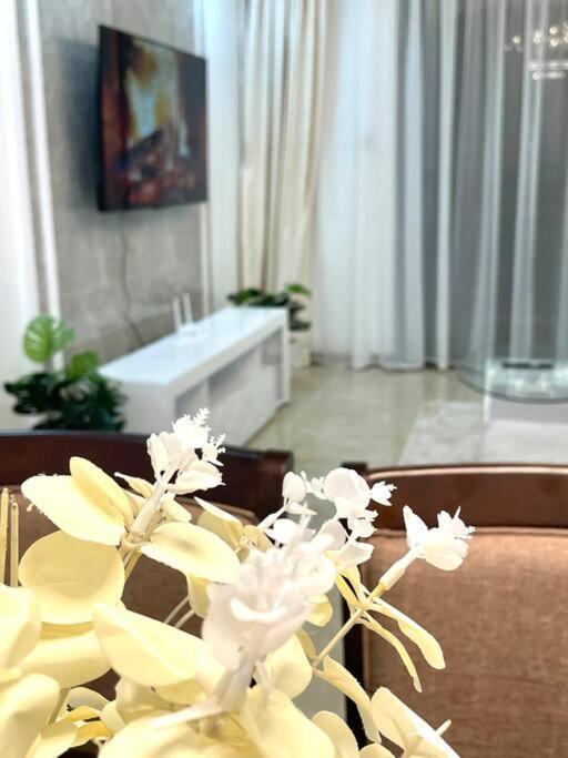 Apartment Cozy 2br Near Yaya & Prestige Malls Nairobi