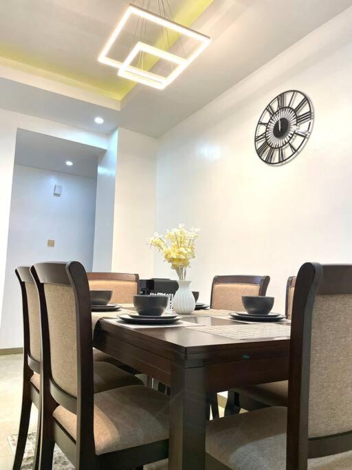 Cozy 2br Near Yaya & Prestige Malls Apartment Nairobi
