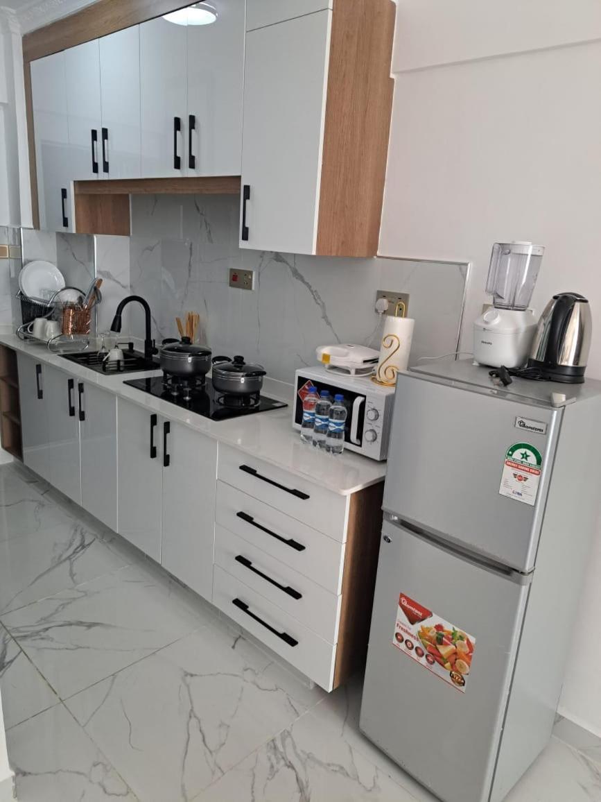 Apartment Smart Service Apartment. *