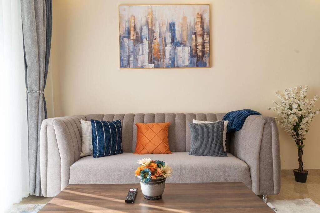 Apartment Executive 1bdr With Gym, Pool & View *