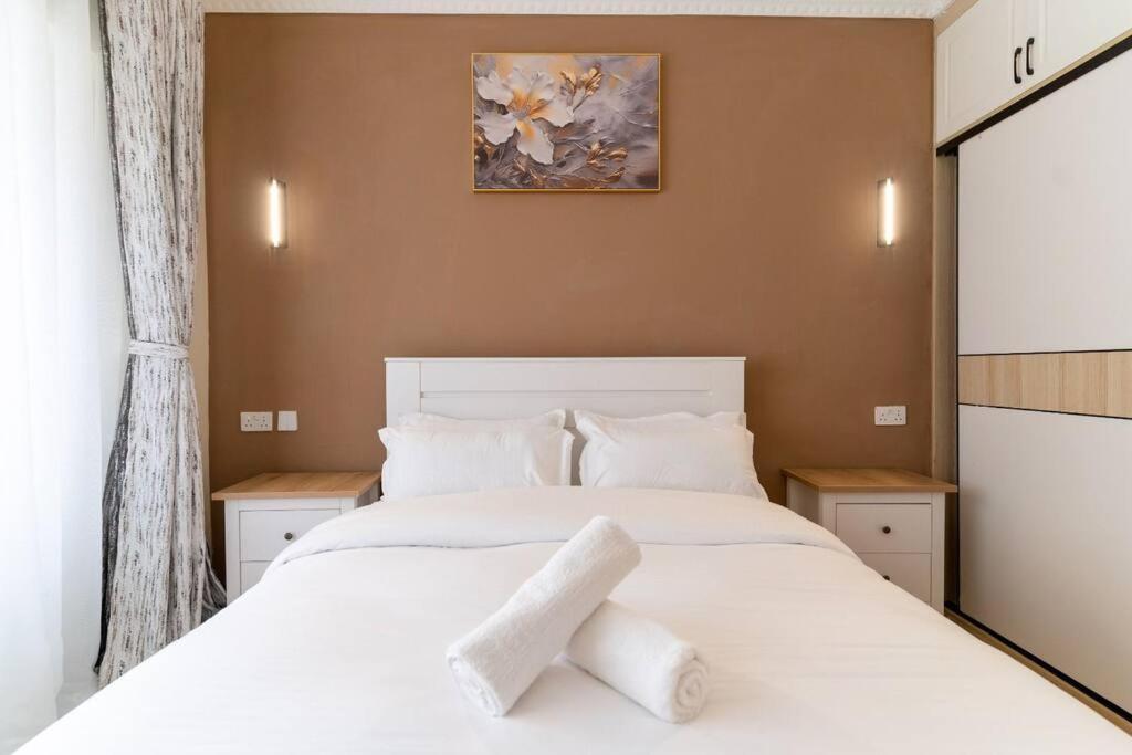 Executive 1bdr With Gym, Pool & View
