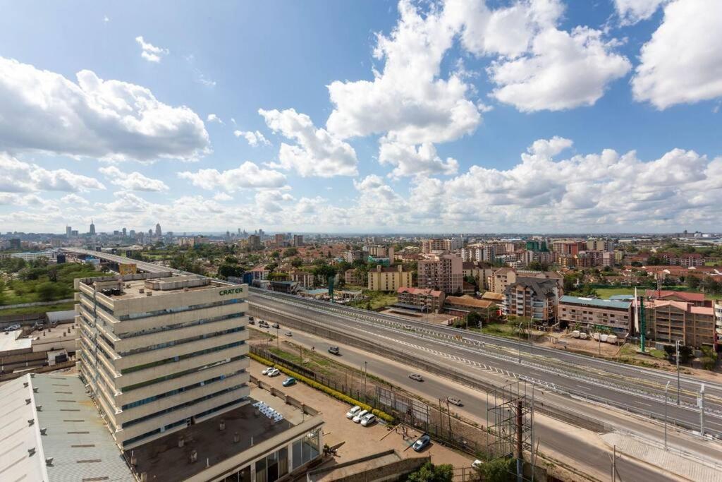 Apartment Executive 1bdr With Gym, Pool & View