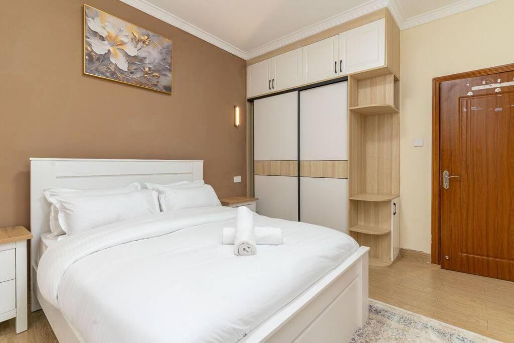 Executive 1bdr With Gym, Pool & View Nairobi