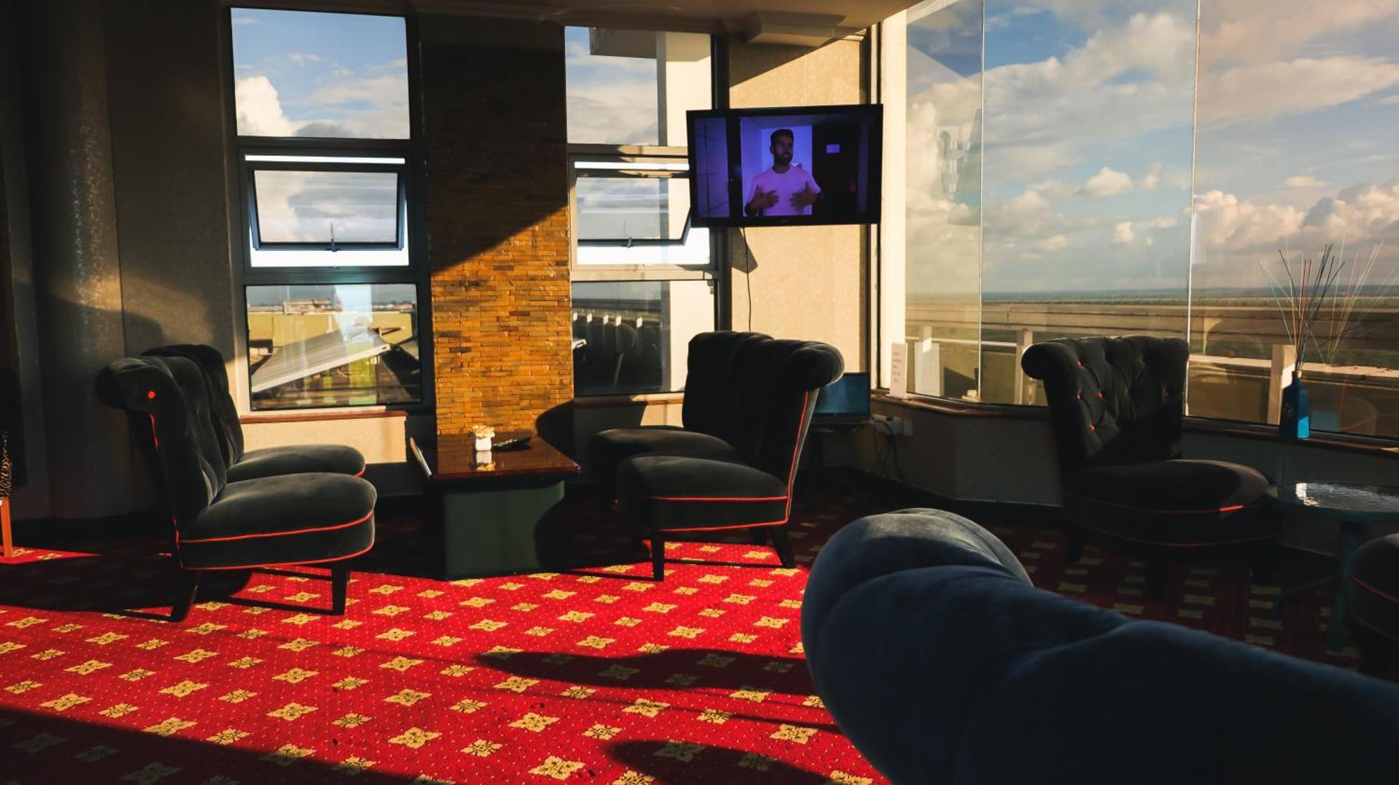 Hotel The Panari - Near Jomo Kenyatta International Airport 4*