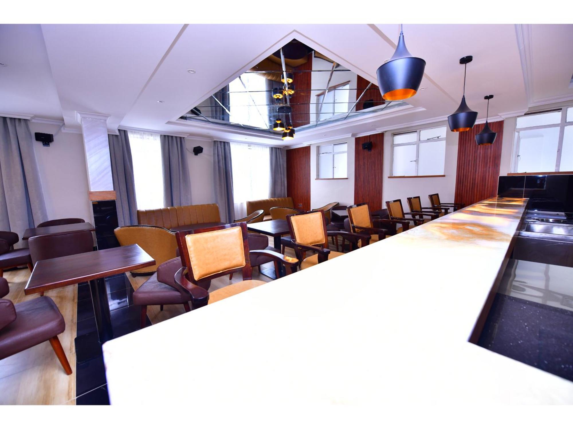 Hotel Olive Gardens 2*