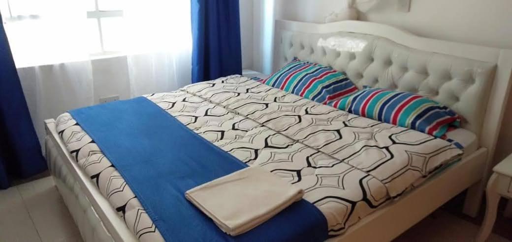 Capsule hotel Royalty Cubes-jkia