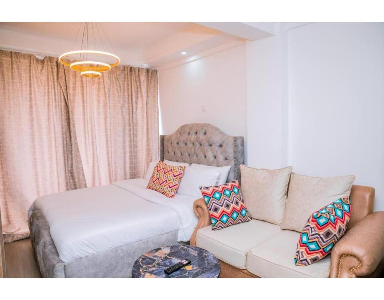 Charming At Goldpark Kilimani, Yaya Centre *