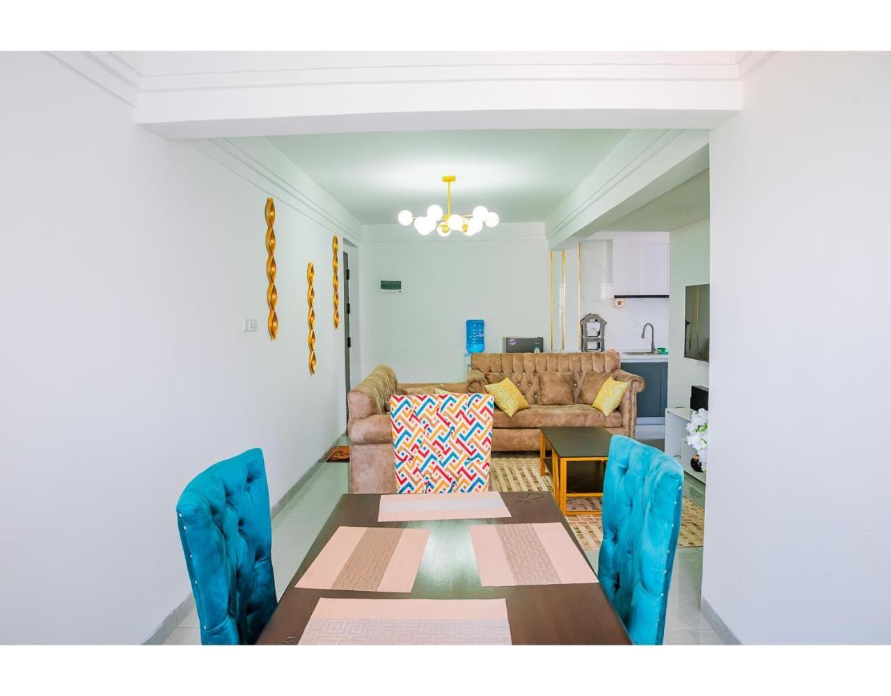 2 Bedroom Skyview Retreat At Goldpark Homes By Lulu Homes Apartment