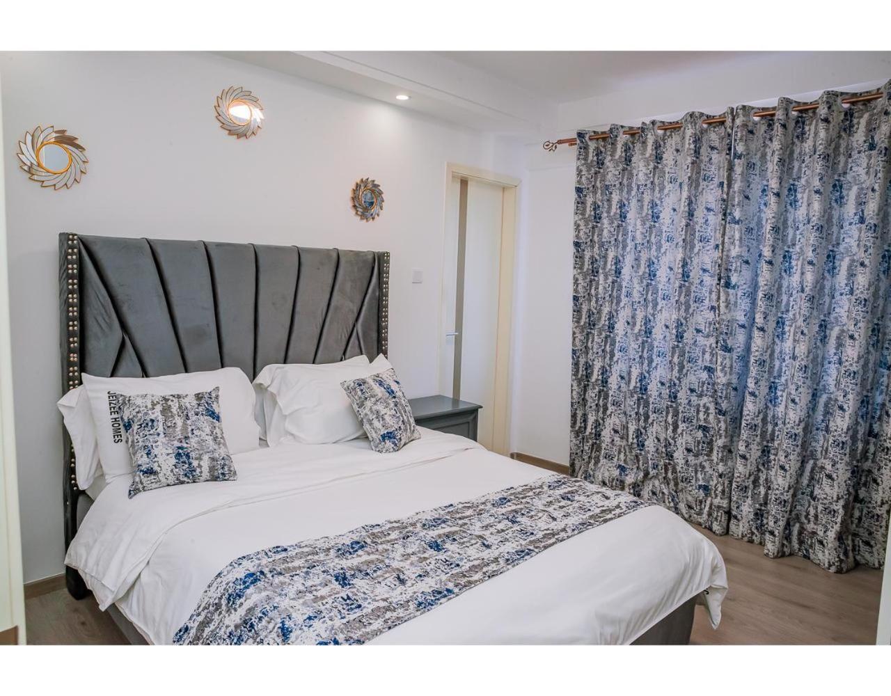 Apartment 2 Bedroom Skyview Retreat At Goldpark Homes By Lulu Homes