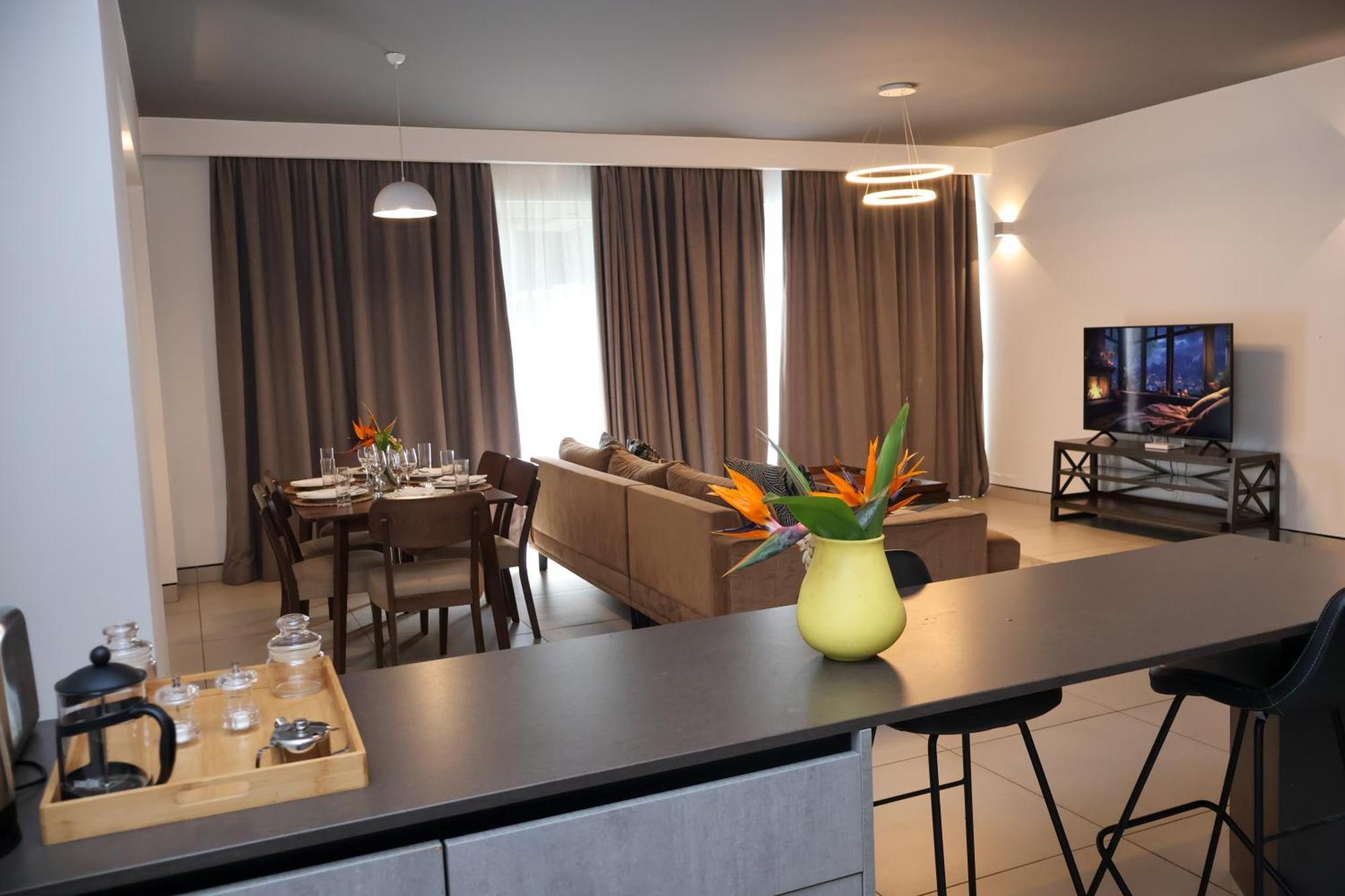 B101 Purple Haze Apartment *