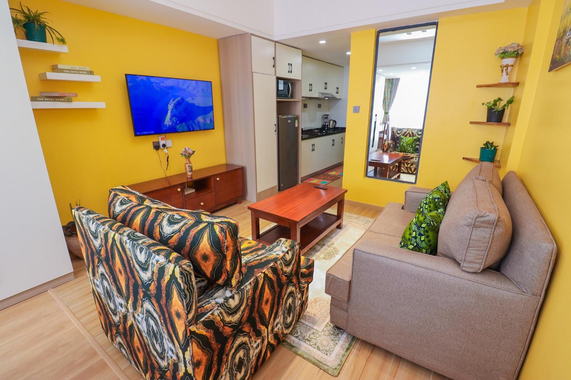 Kilimani By China Town With A Pool Apartment
