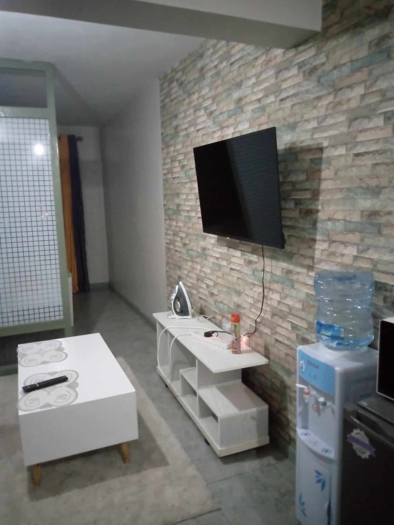 Apartment Rew