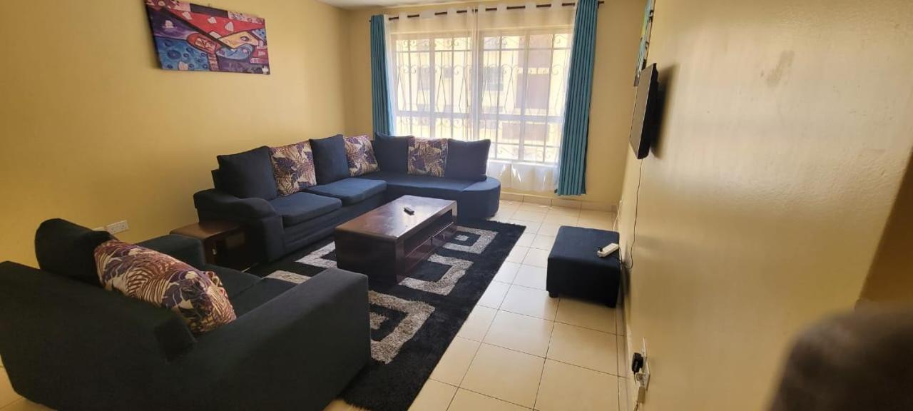 Strategically Located 3 Bedroom 15minutes From The Airport Apartment *