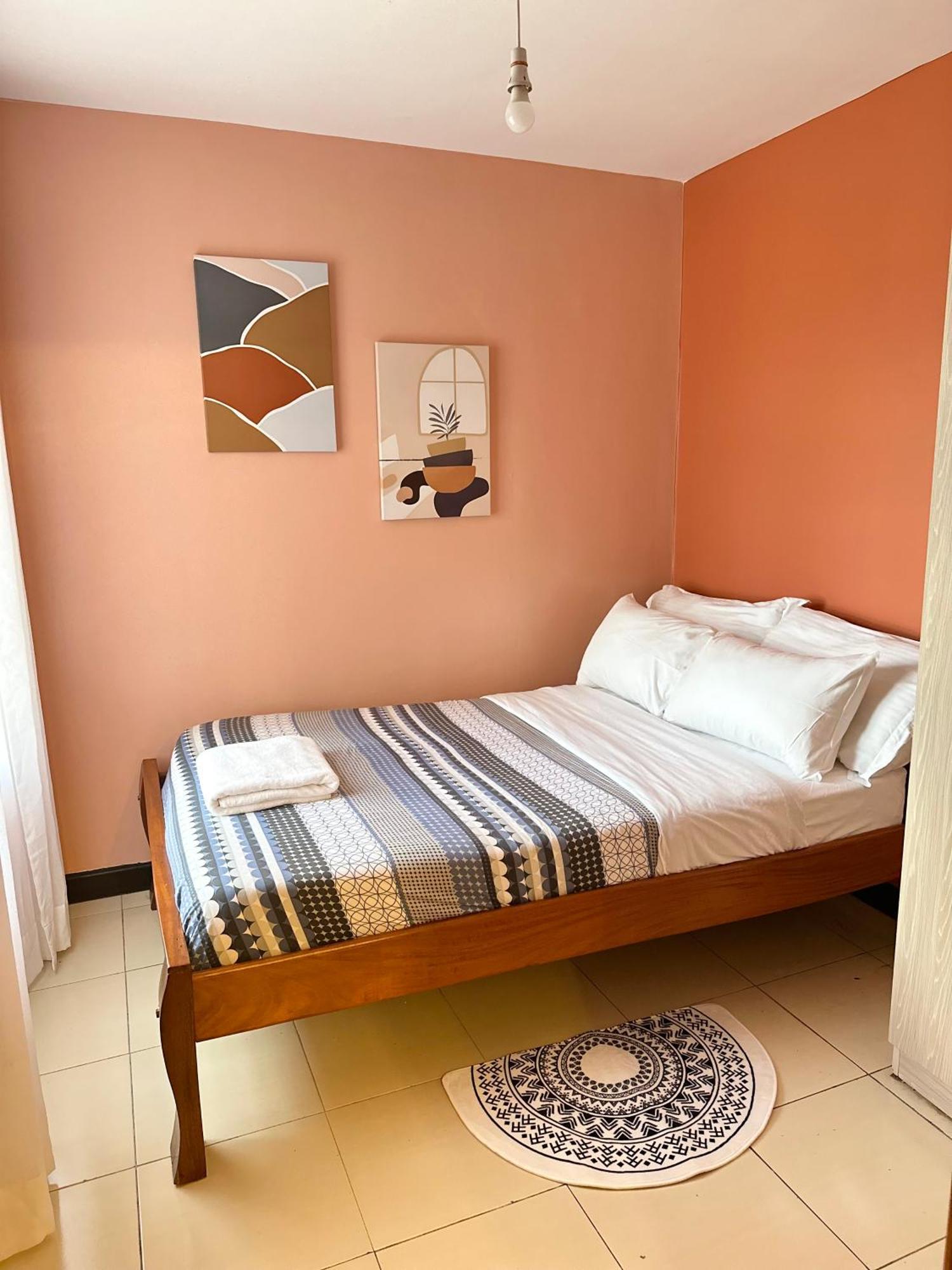 Cozy Home Near Wilson Airport & Giraffe Center Apartment Nairobi