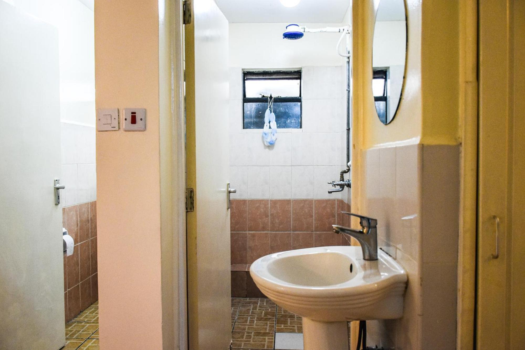 Serene Bedroom Langata Homestay Nairobi