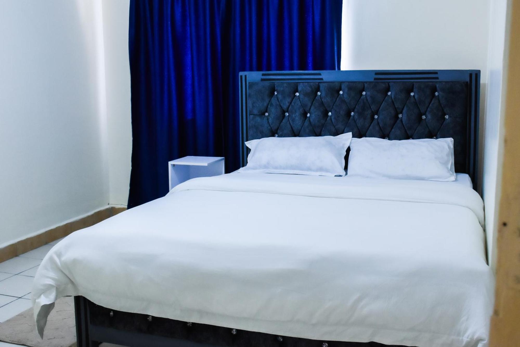 Homestay Serene Bedroom Langata *