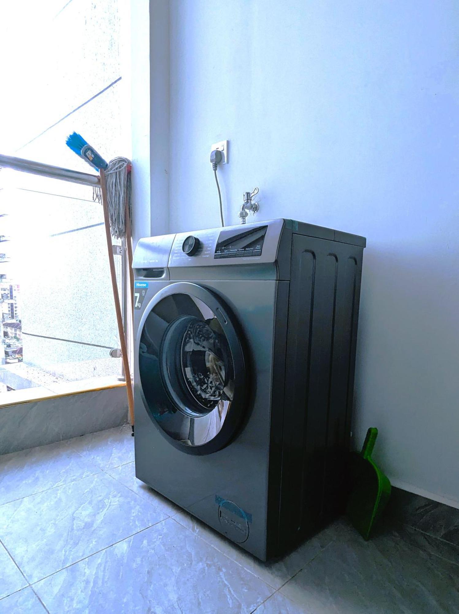 Gold Park 3br Apartment *
