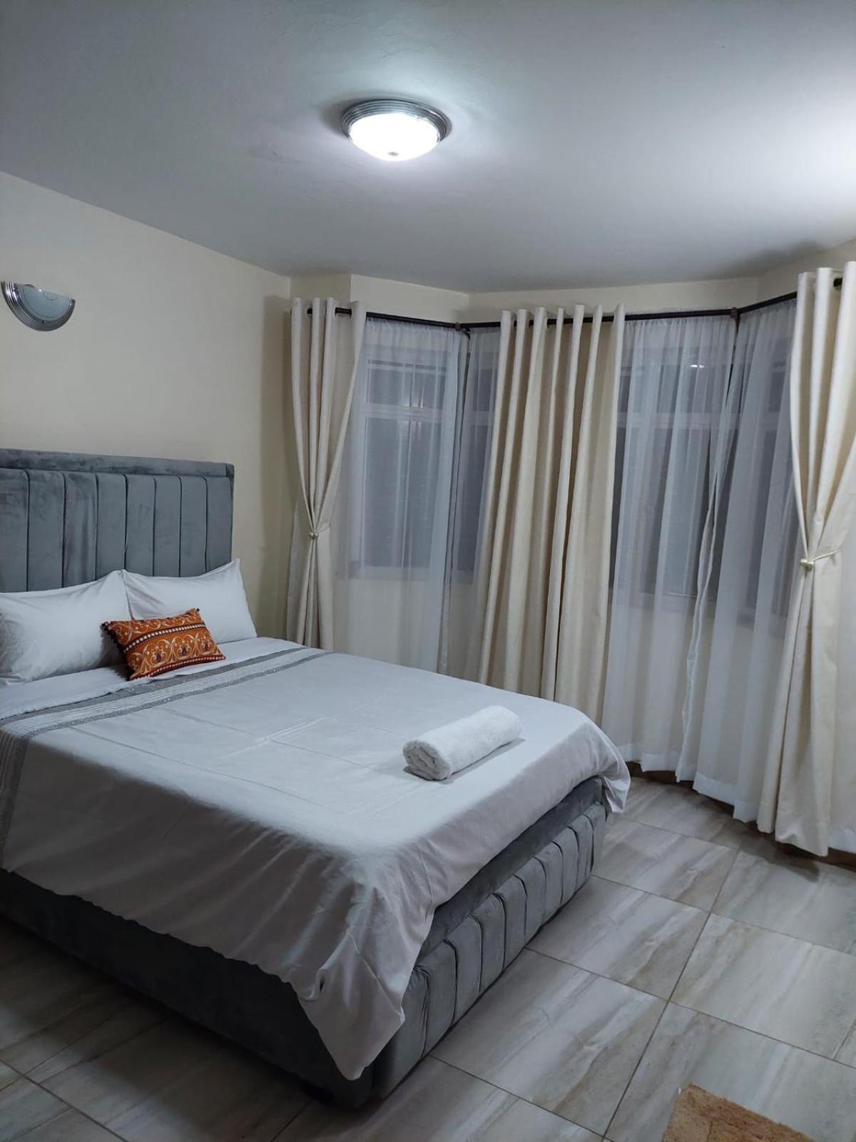 Apartment Roma - Elegant 2 Bedroom Ensuite At Lifestyle Residency In Garden Estate *