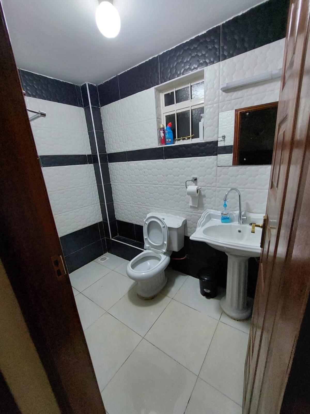 Apartment Roma - Elegant 2 Bedroom Ensuite At Lifestyle Residency In Garden Estate *