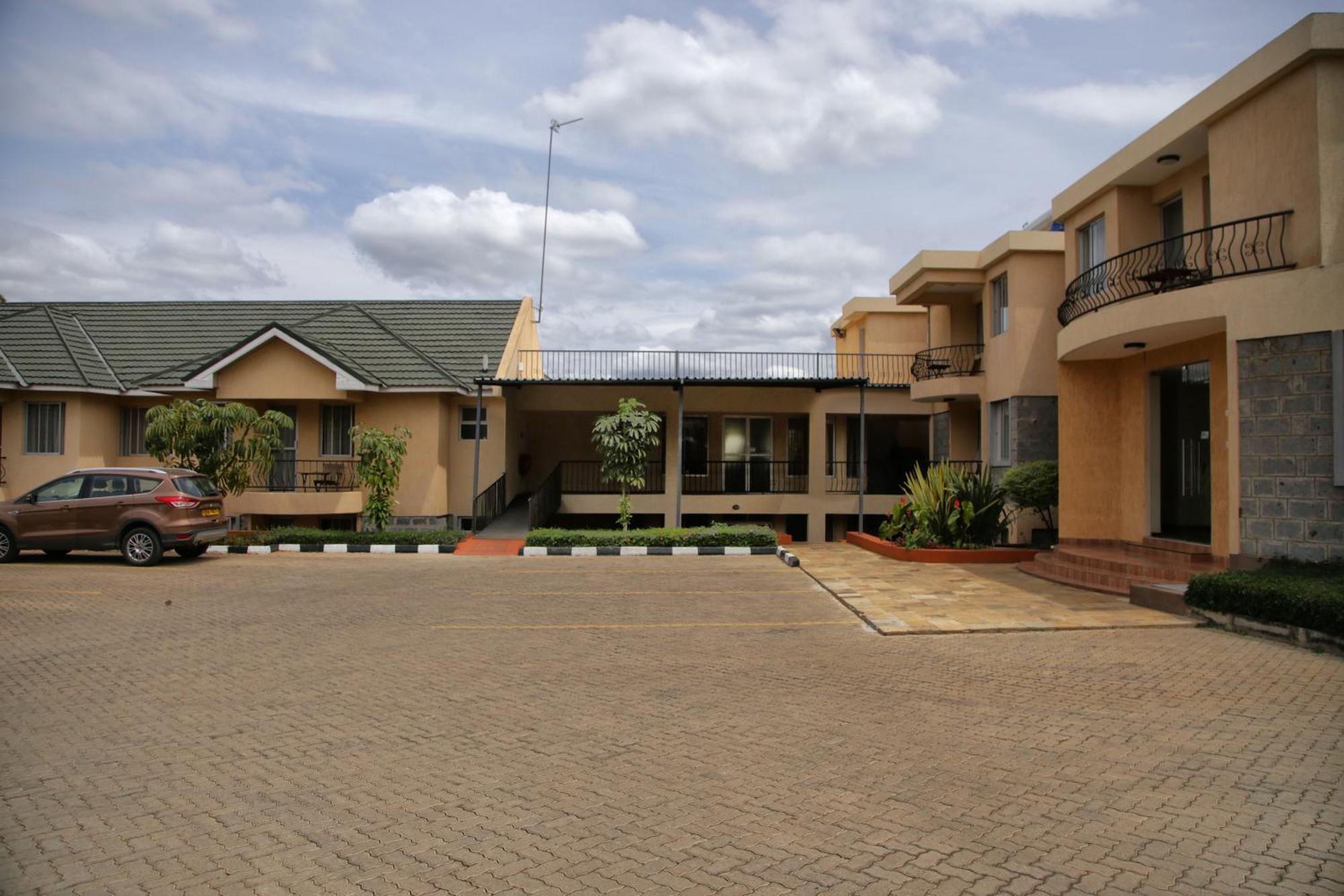 Sakinas Luxury