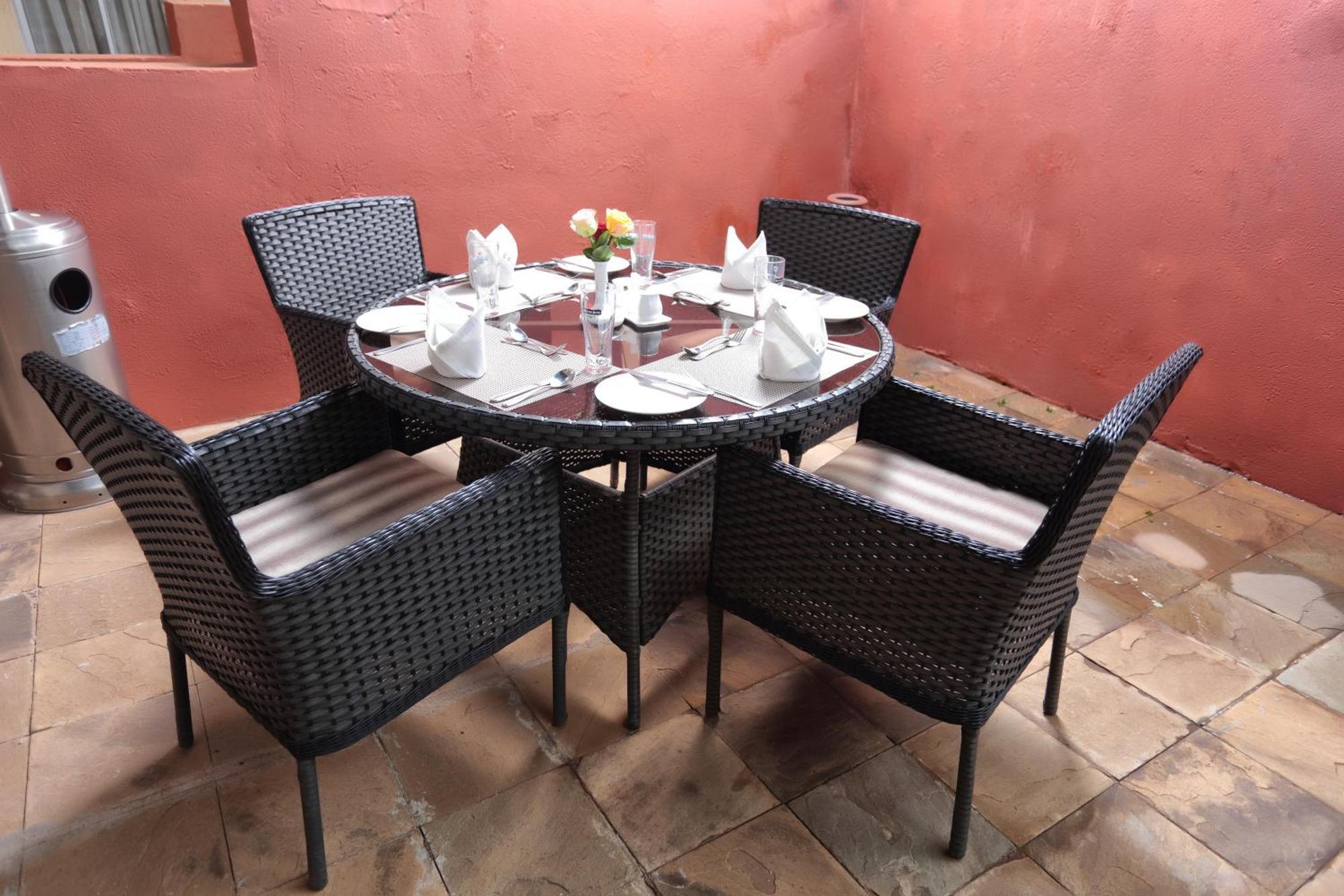 Sakinas Luxury
