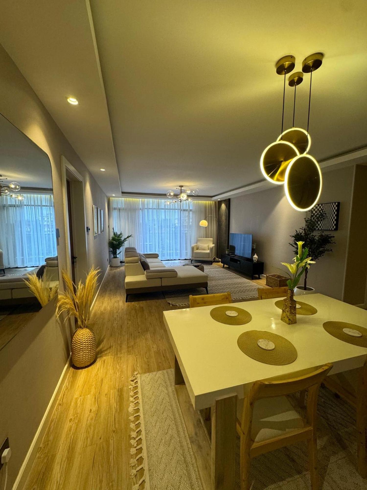 1 Bedroom Westlands Luxury Apartment *
