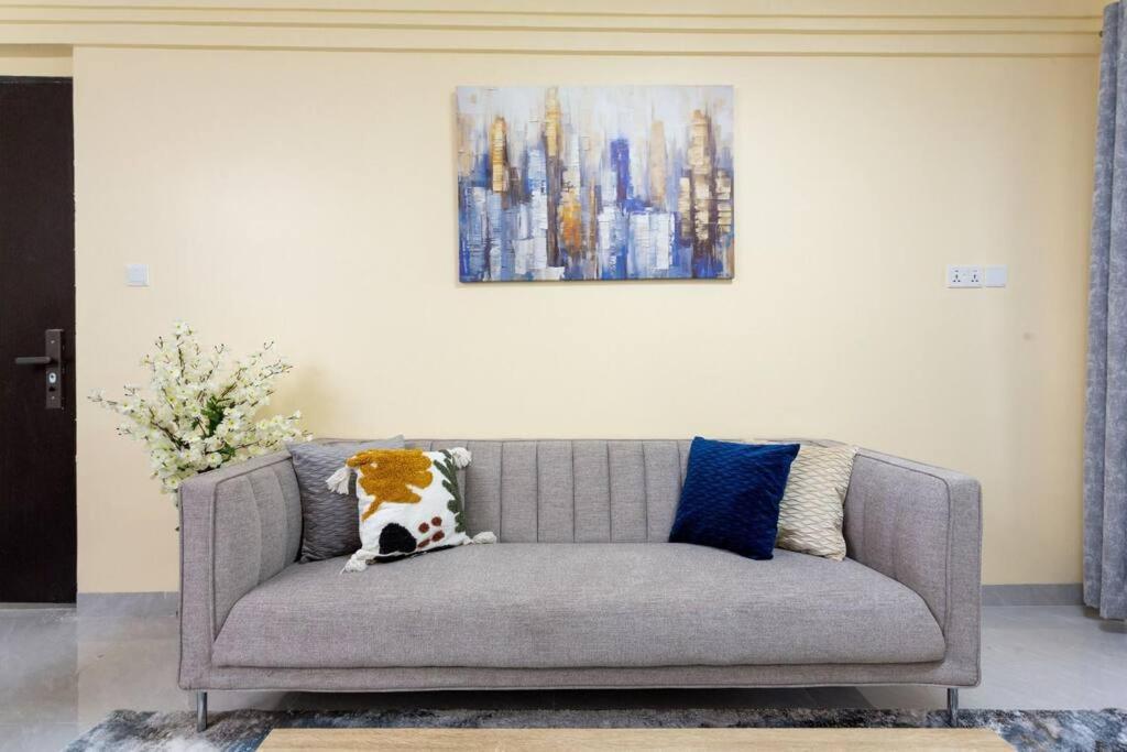 1 Bedroom With Gym And Golf Simulator Kilimani Apartment Nairobi