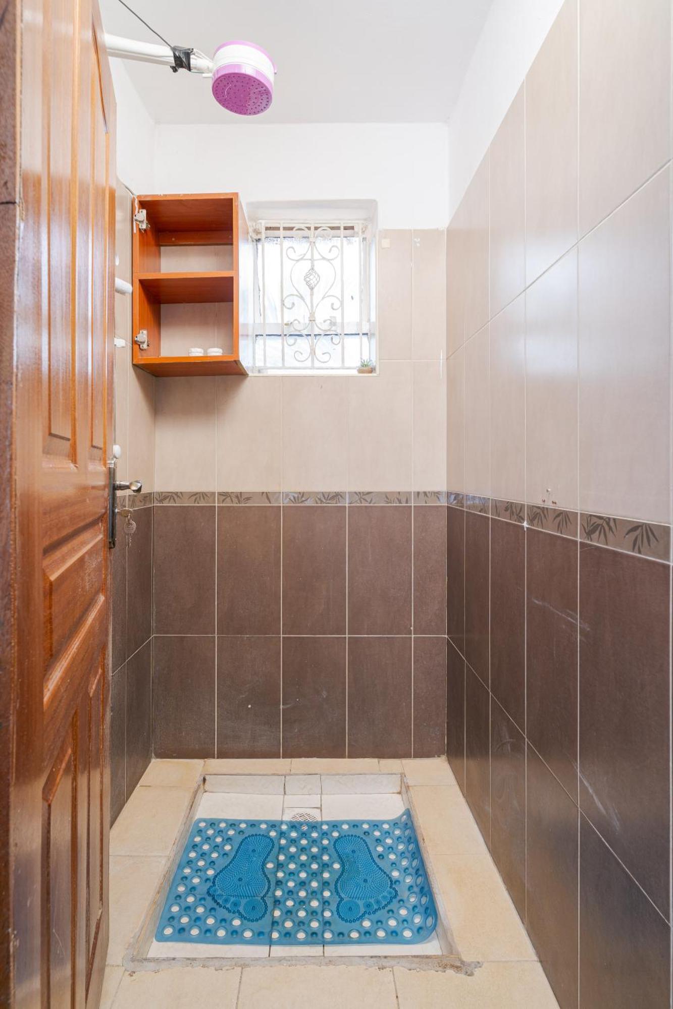 Lovely One Bedroom Apartment,swimming Pool, Gym, Workspace * Nairobi