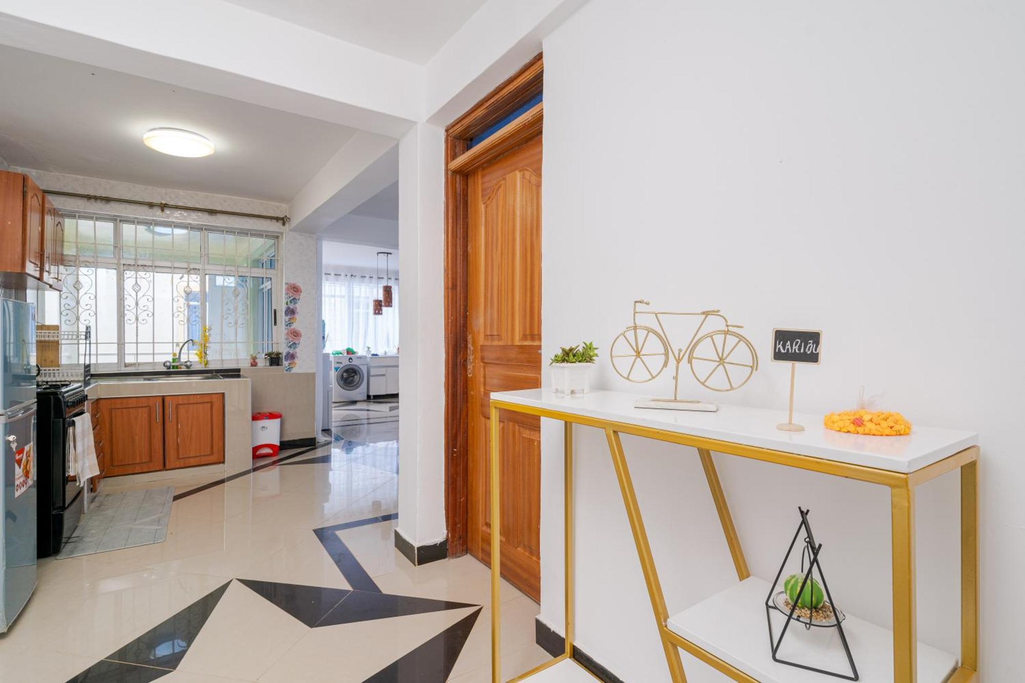 Apartment Lovely One Bedroom Apartment,swimming Pool, Gym, Workspace