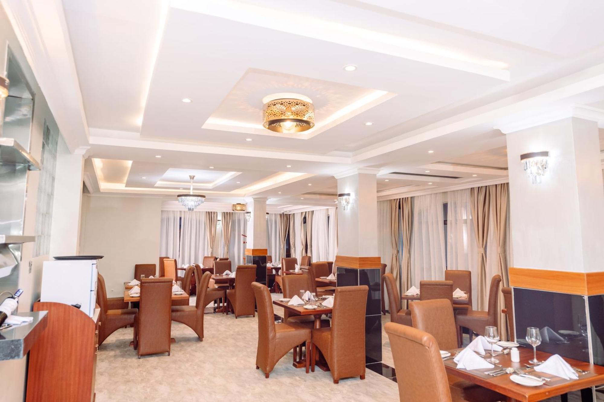 Olive Gardens Hotel 2*