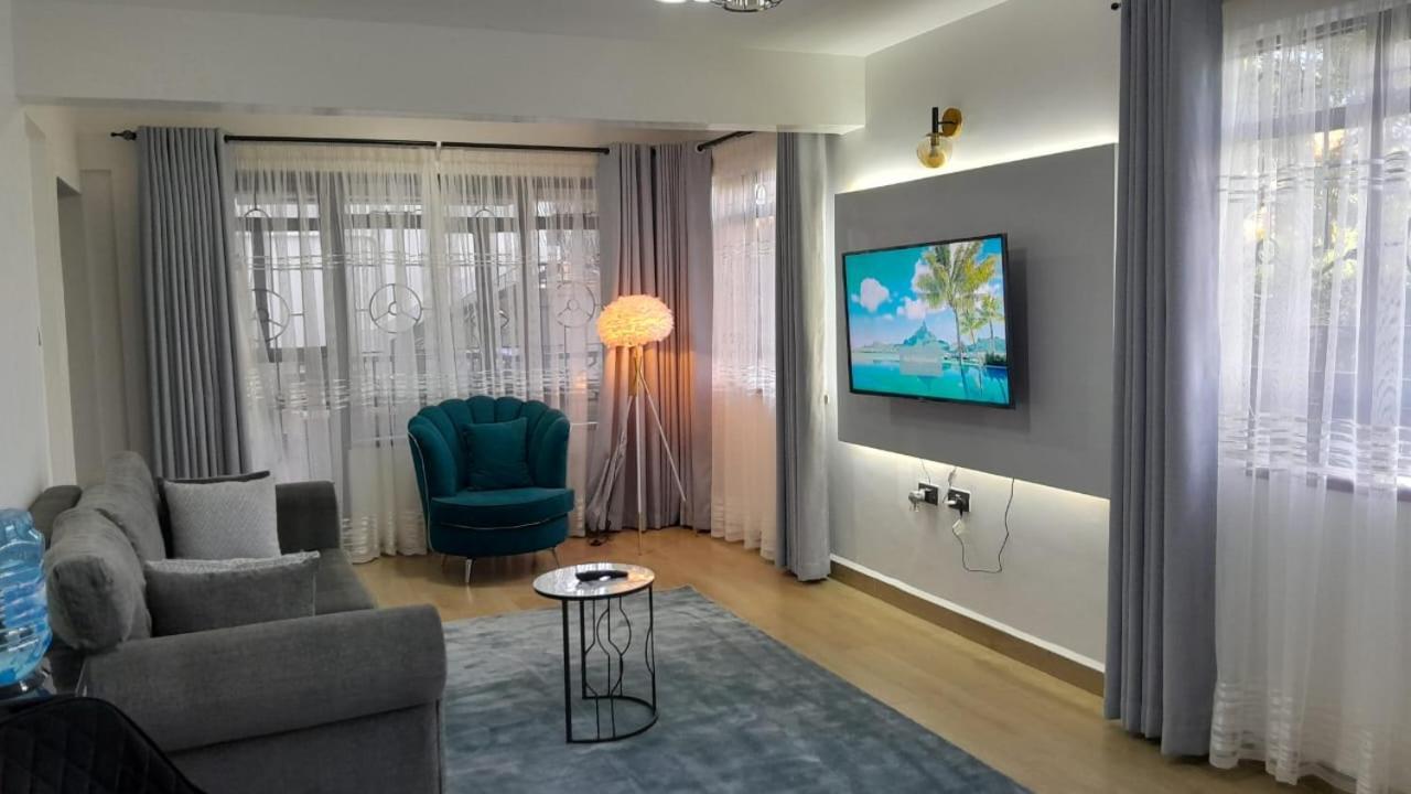 Azania Cozy Units 5 Minutes To Sarit Centre