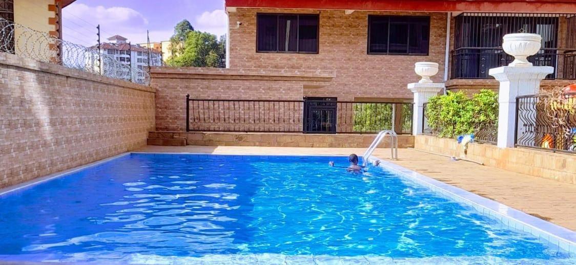 The Beautifully Furnished Kilimani Homes Apartment *