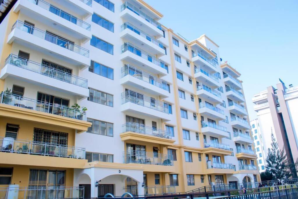 Cheapest 1bdr With Pool On Lenana Road, Near Yaya Kilimani Apartment Nairobi