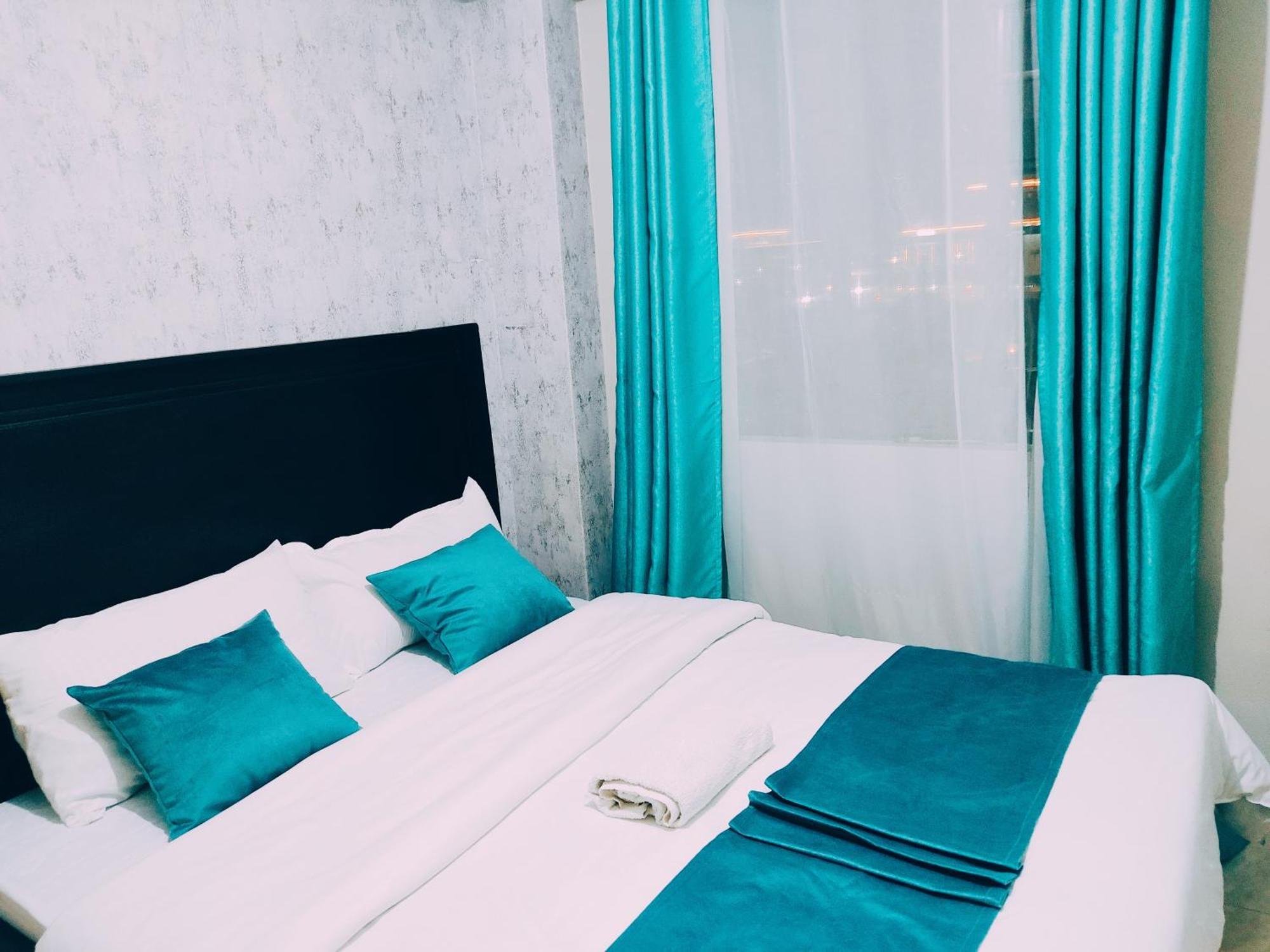 Sparkle Homes Apartment