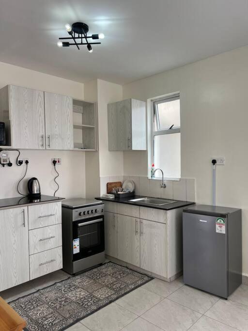 1br Minimalist At Racecourse Apartment