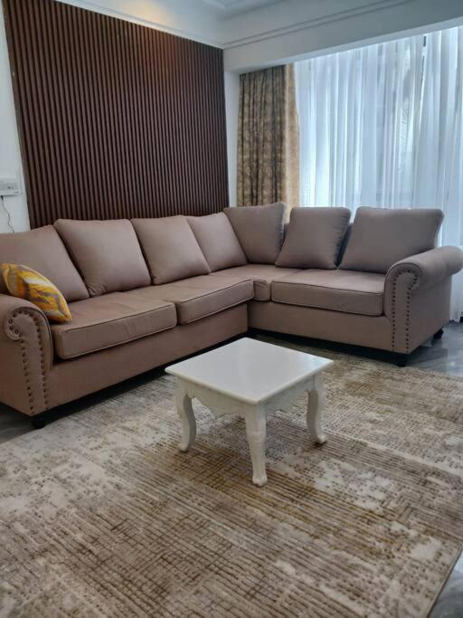 Staroot 2 Bedroom Residency *