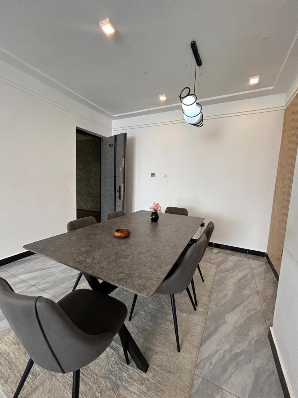 Wood Avenue Furnished *