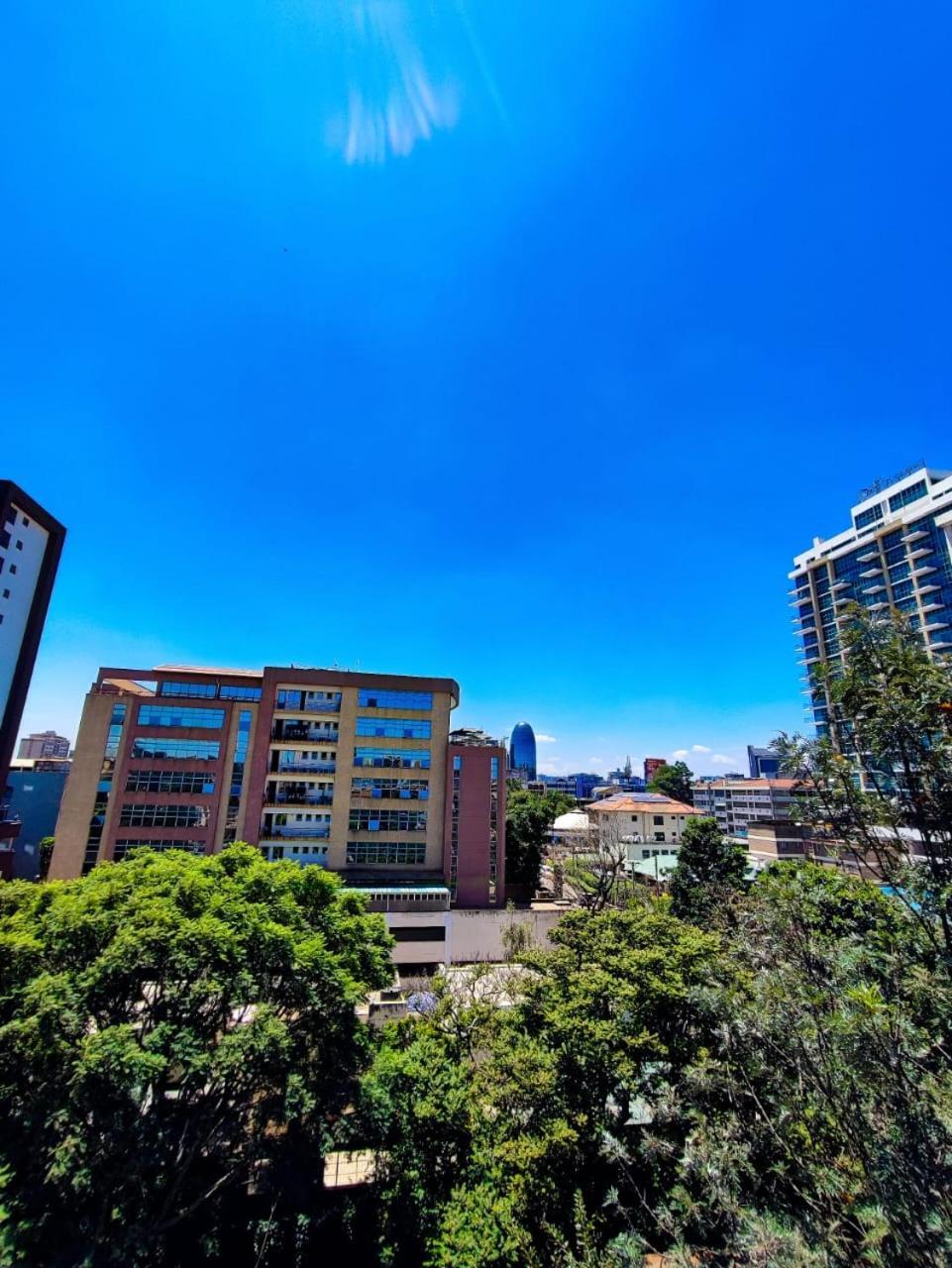 Apartment Azania Cozy Units 5 Minutes To Sarit Centre *