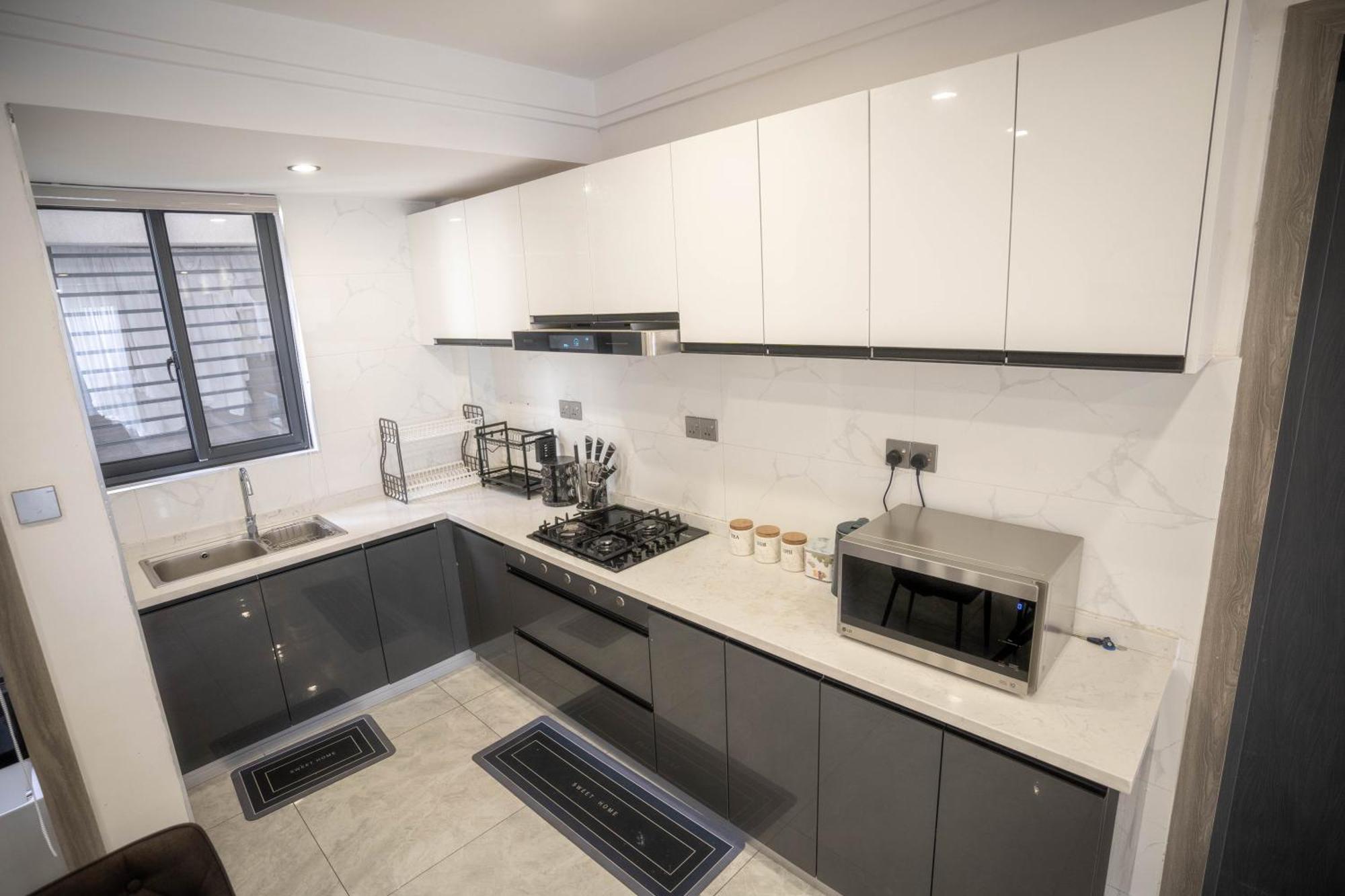 Perry West Residency Apartment *