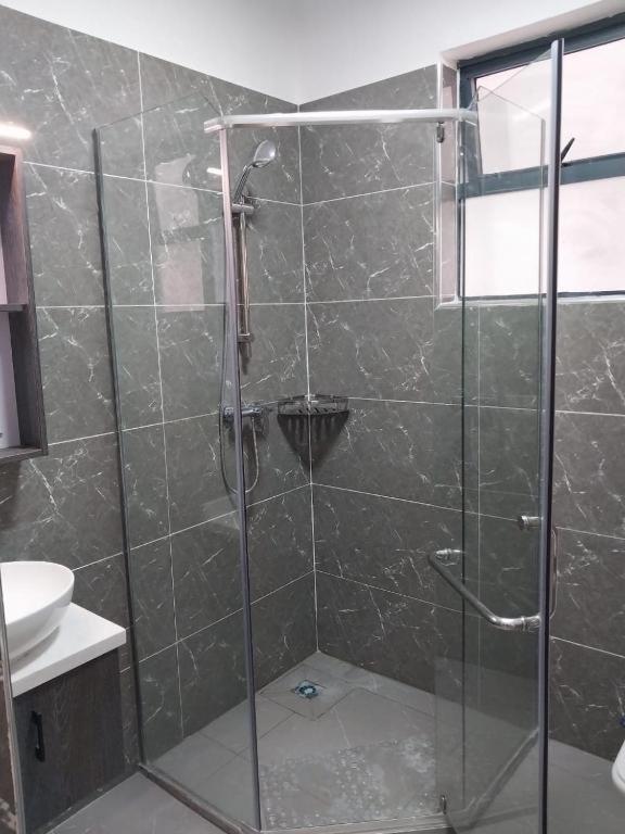 Modern And Stylish In Kilimani Apartment Nairobi