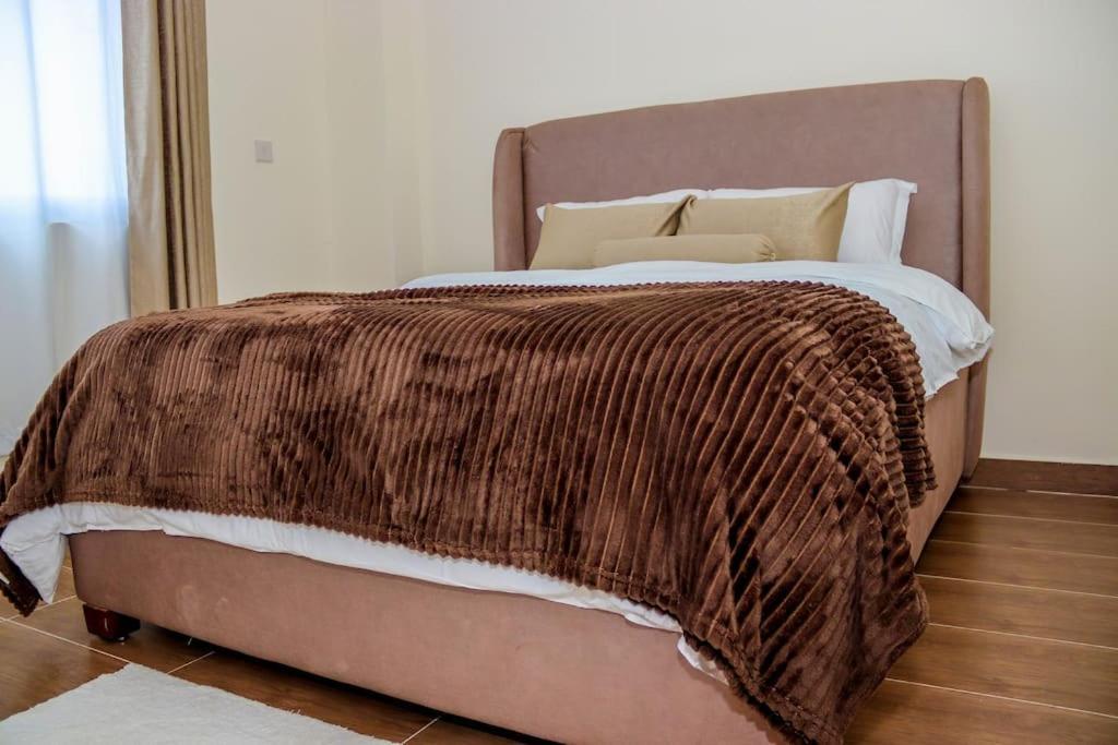 Luxore Cozy Unit In Near Jkia & Sgr Apartment