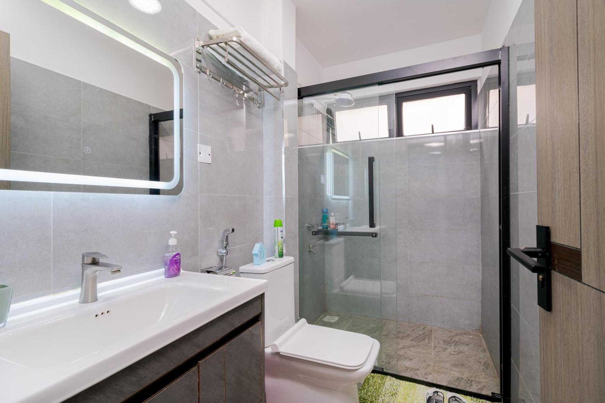 One Bedroom Apartment