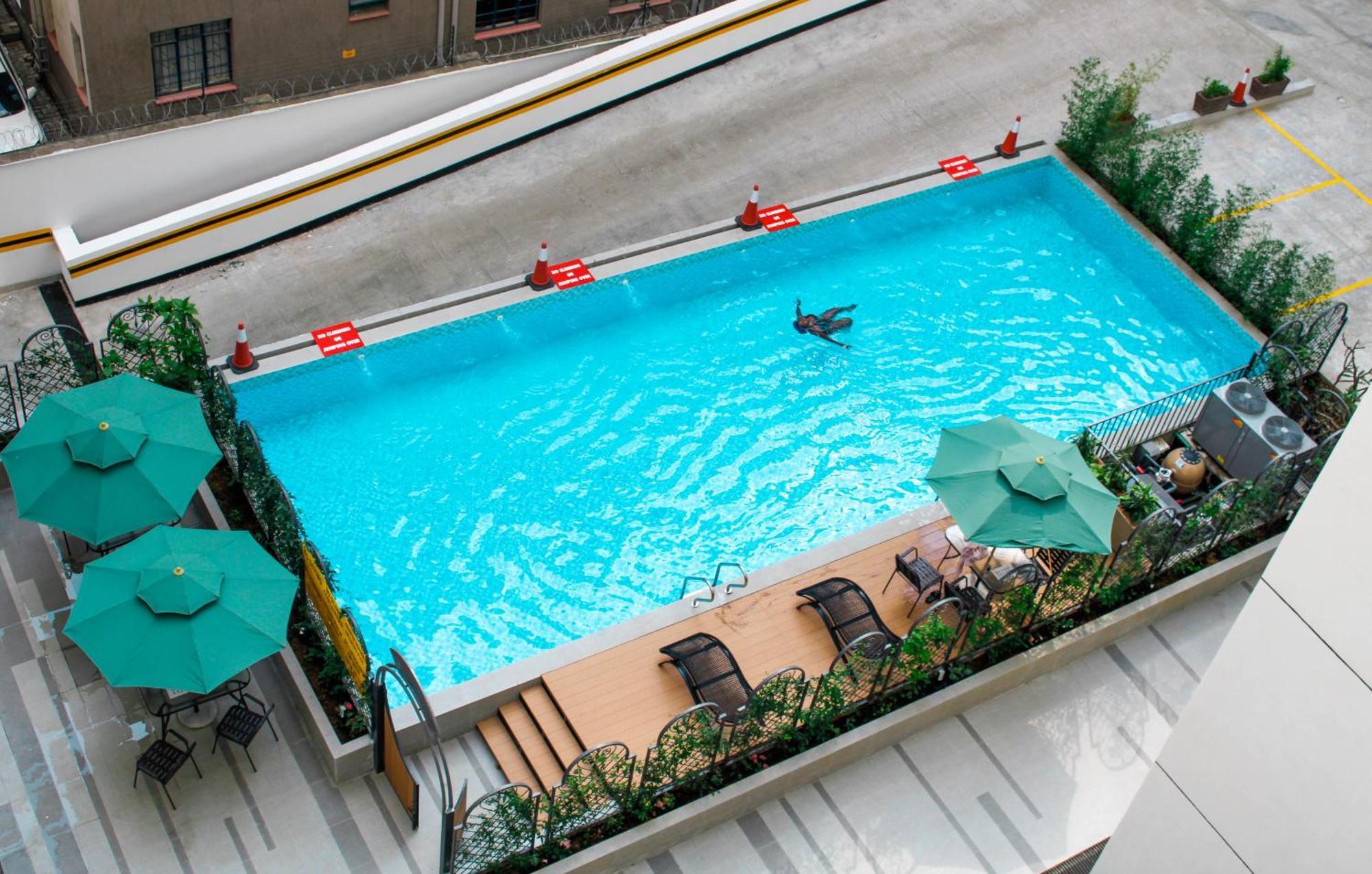 Apartment Executive In Kilimani, *