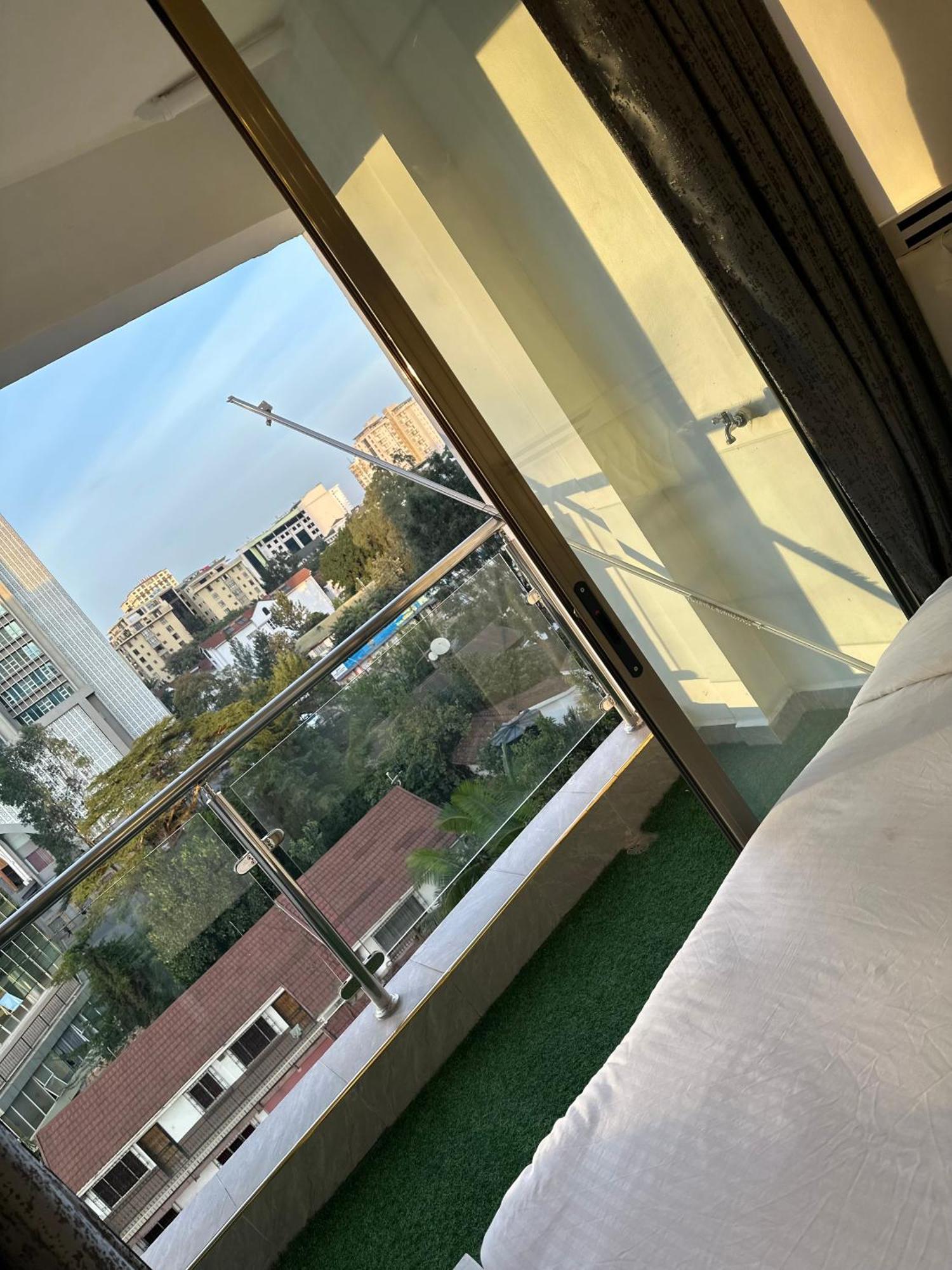 Apartment Luxury Near Yaya Kilimani Nairobi