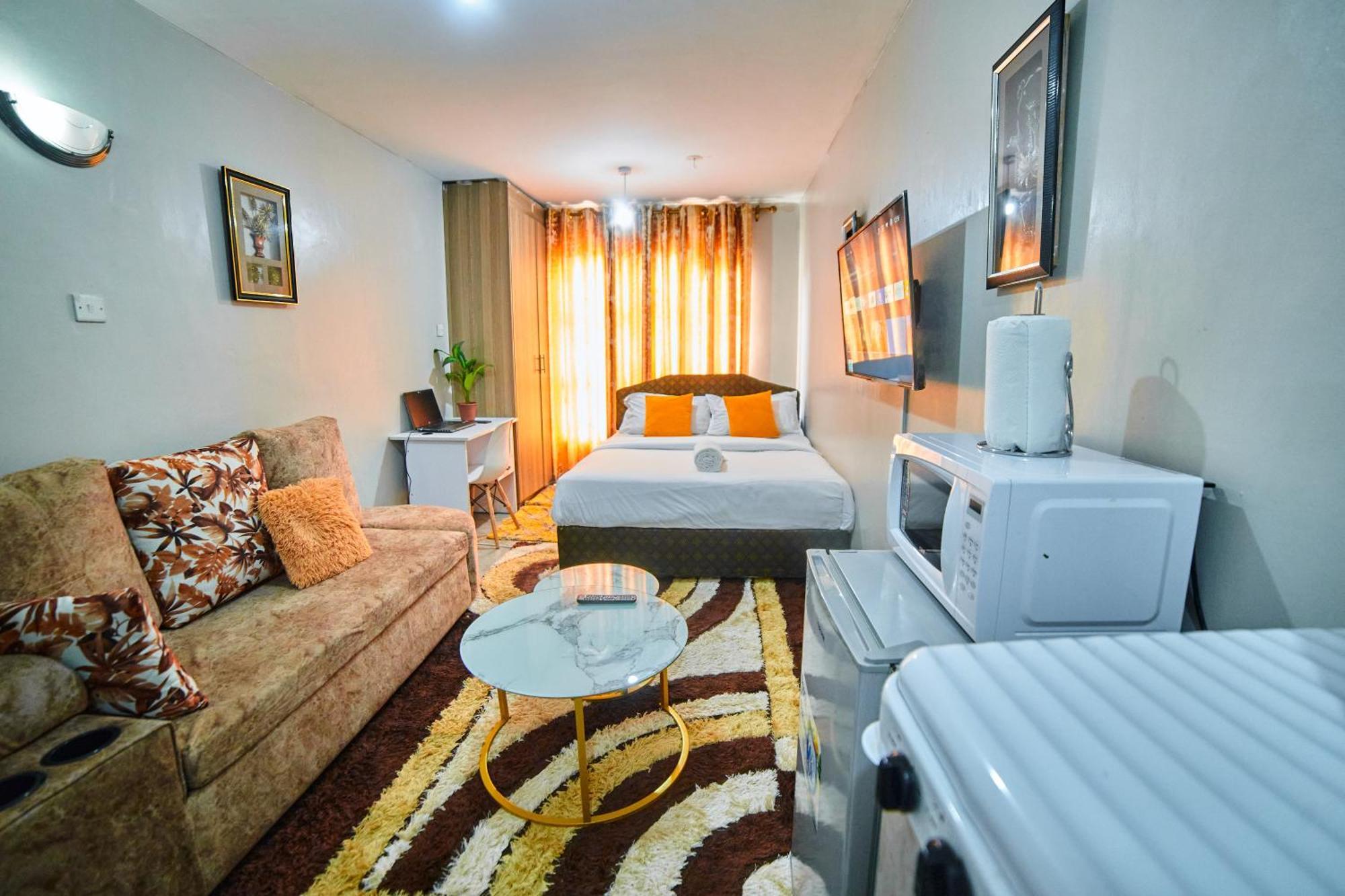 Oneal Urban - Furnished In Apartment *