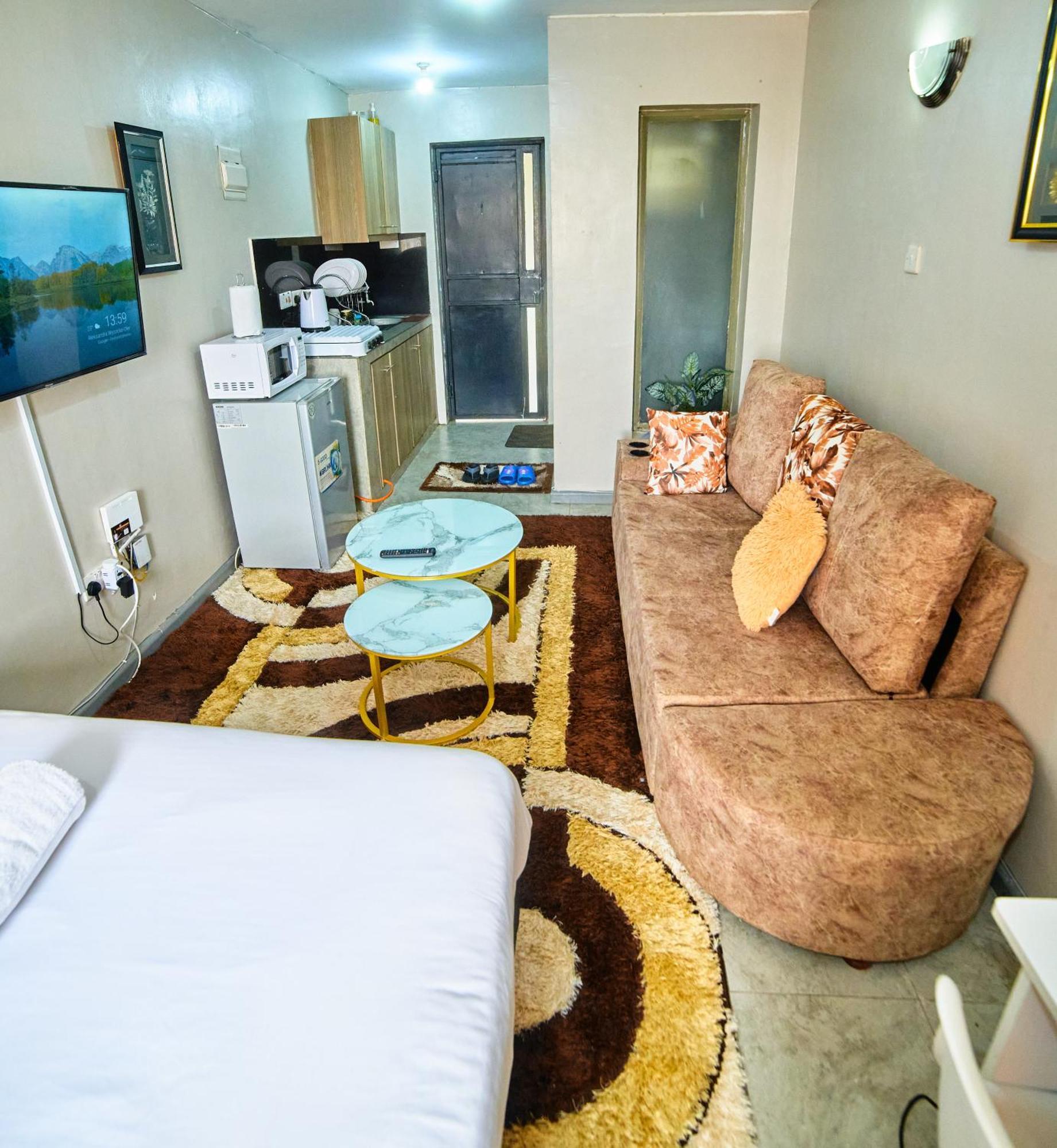 Oneal Urban - Furnished In *