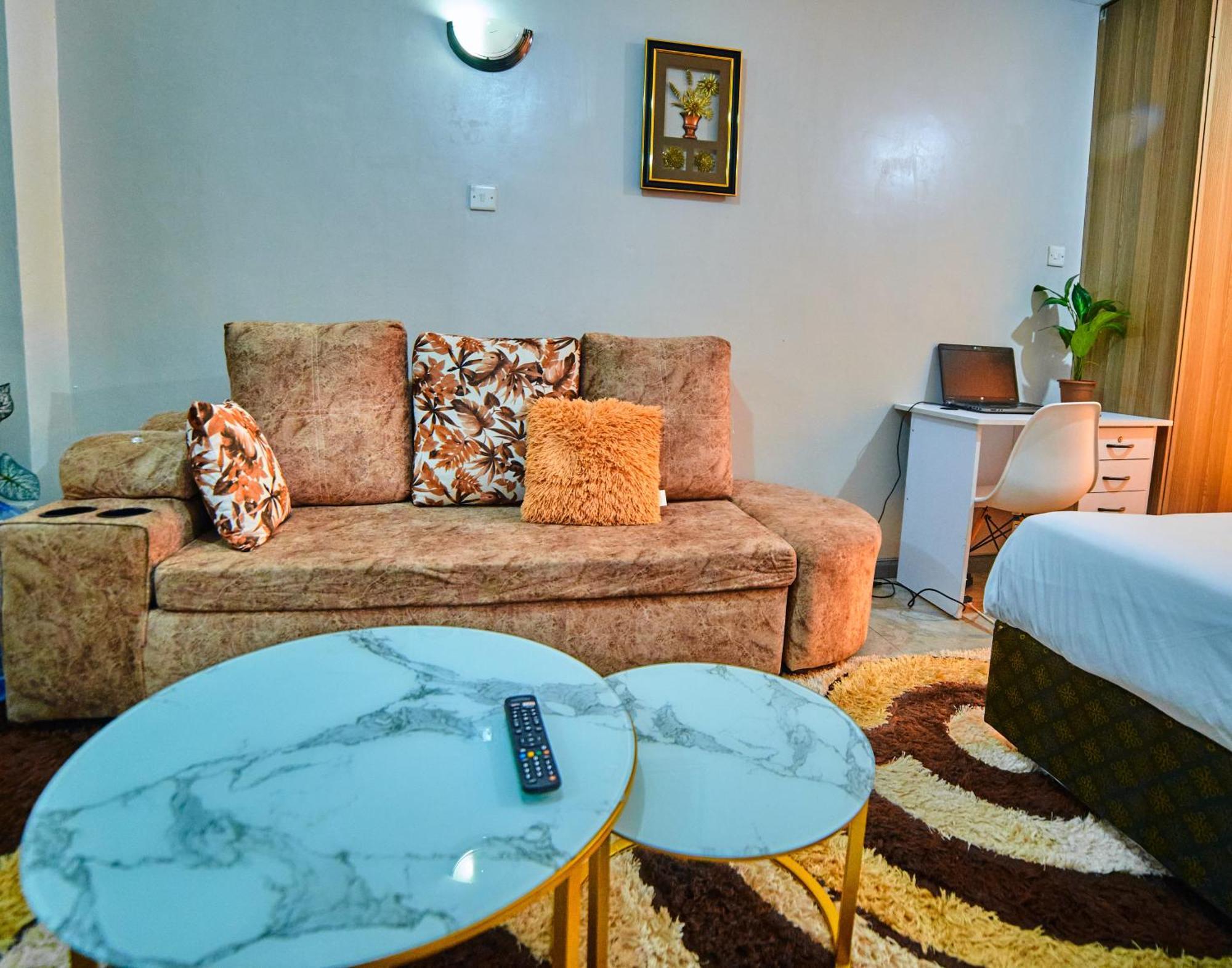 Oneal Urban - Furnished In Apartment *