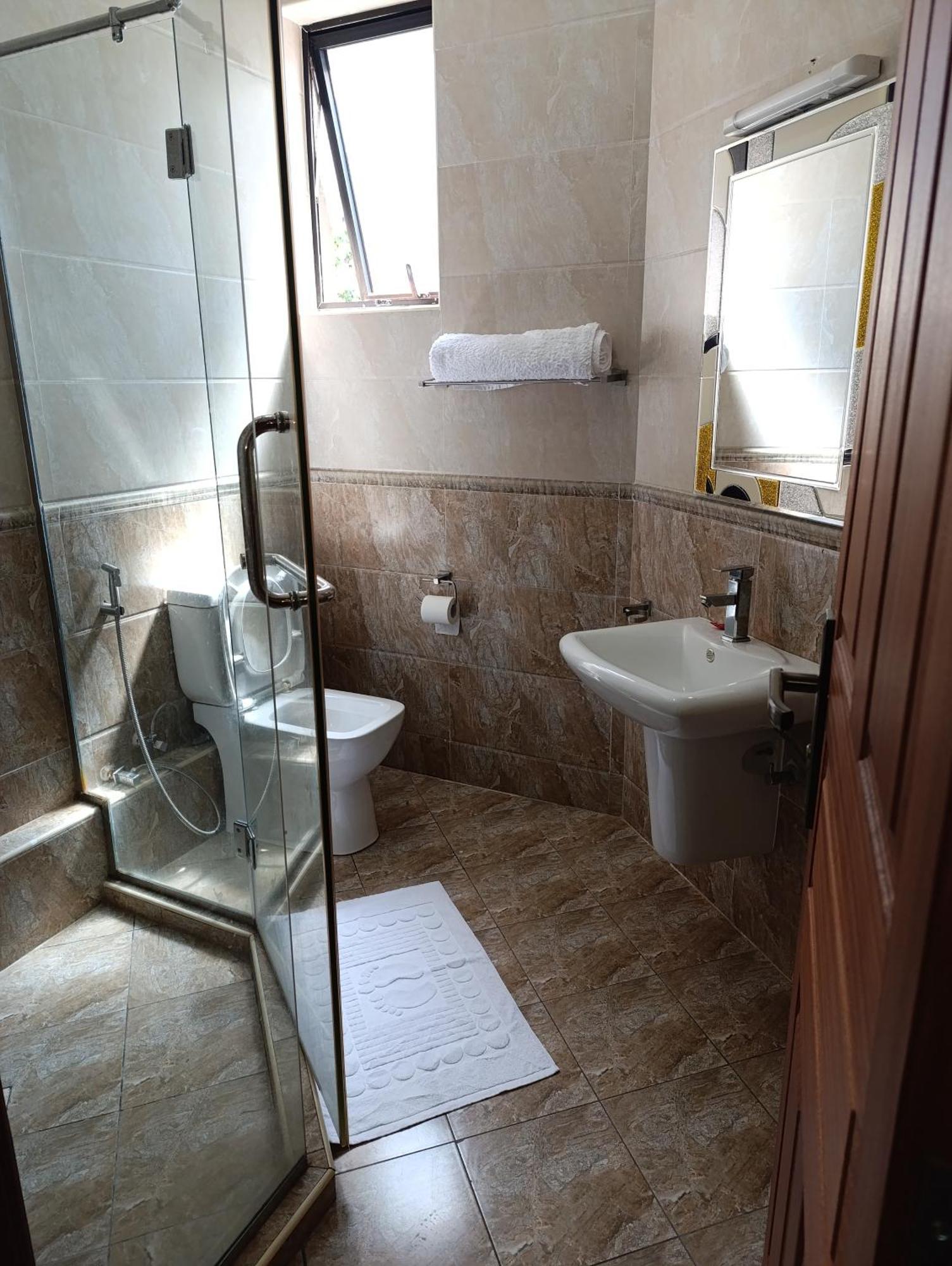 Kilimani Extended Apartment *